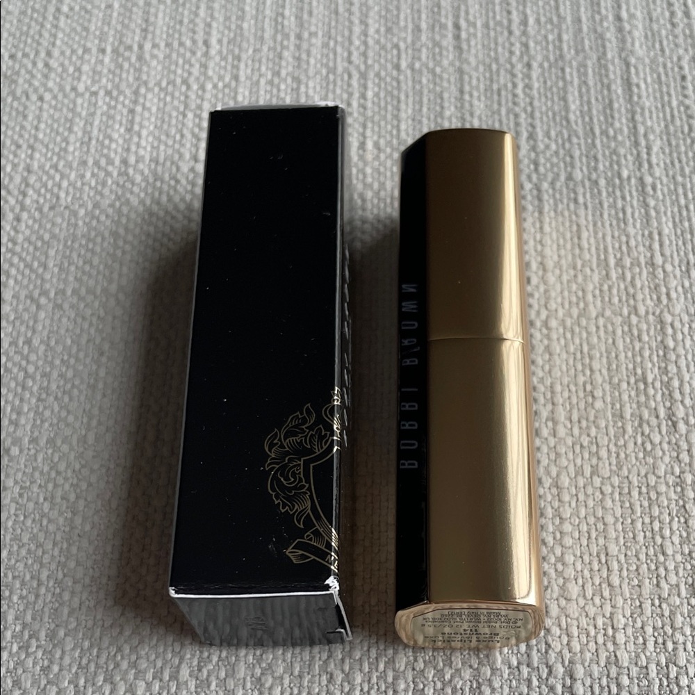 Bobbi Brown Luxe Hydrating Lipstick brownstone 114 - Picture 6 of 13